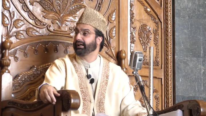 JK: Mirwaiz says again ‘disallowed’ to offer Friday prayers at Jamia Masjid