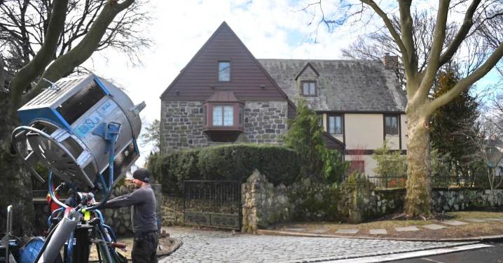 Is 'The Godfather' House in Staten Island in Season 5 of 'Only Murders In the Building'?