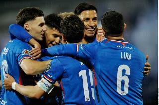 Cruz Azul consigue séptima victoria en fila y es líder