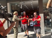 Xuso Jones regresa a Cuenca con ‘Lo Sabe, No lo Sabe’, un mediático concursante y antojo de alajú