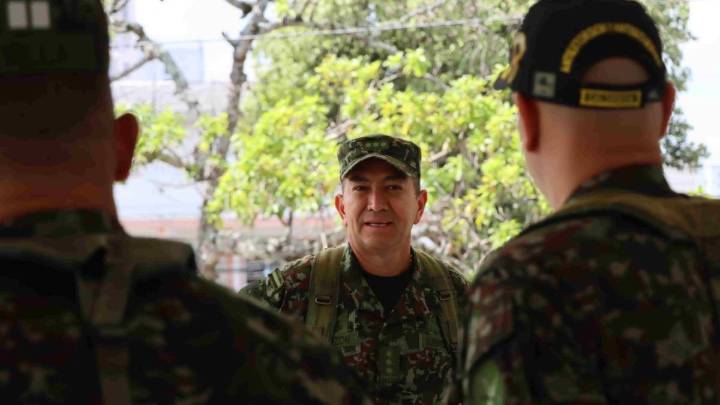 ¿Cuáles son las pruebas de narcotráfico contra general Garzón, destituido por el presidente?