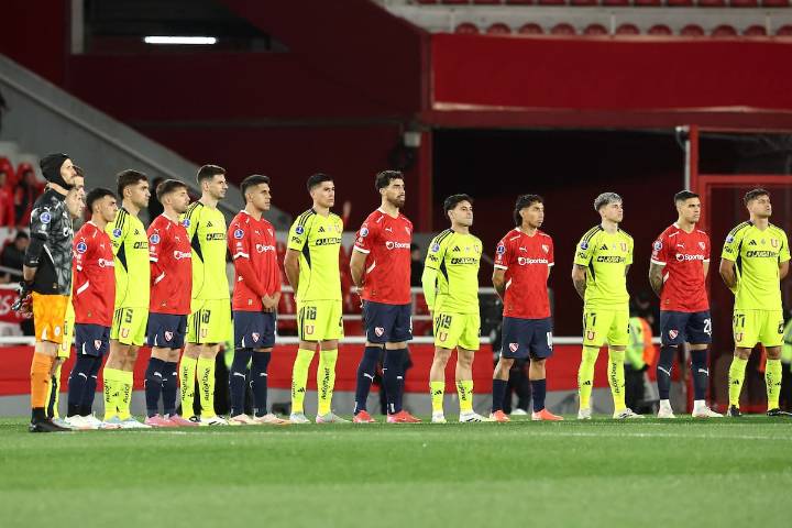 Avanzaría la U, pero con un duro castigo para sus hinchas: el posible fallo de la Conmebol por la barbarie en Avellaneda