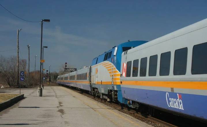 Via Rail delays route changes