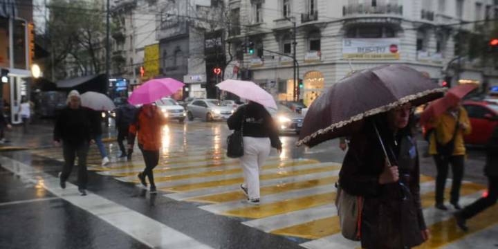 Llega la ciclogénesis y hay alerta por tormentas en 11 provincias: para cuándo se esperan las lluvias en el AMBA