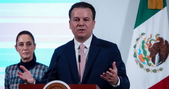 ¿Quién es Esteban Villegas, gobernador de Durango, que se declaró ‘claudista’ ante la presidenta?