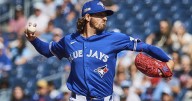Gausman tosses 2-hitter for 4th career complete game as Blue Jays blank Astros 6