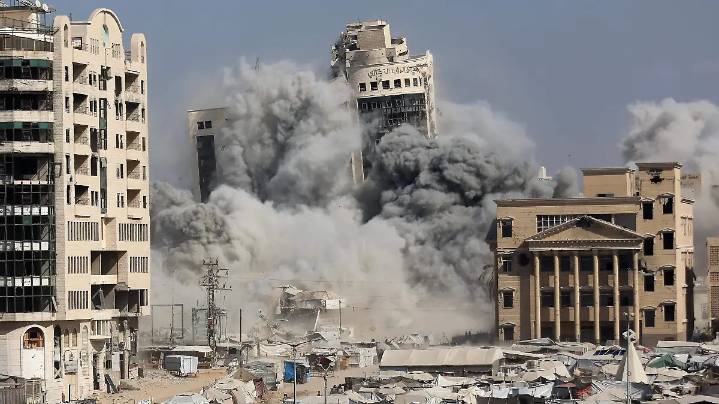 Netanyahu llama a la población de Gaza a irse “ahora” tras ocupar 50 edificios utilizados por Hamas