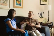 El programa Siempre Acompañados atiende a más de 200 mayores en situación de soledad en Jerez