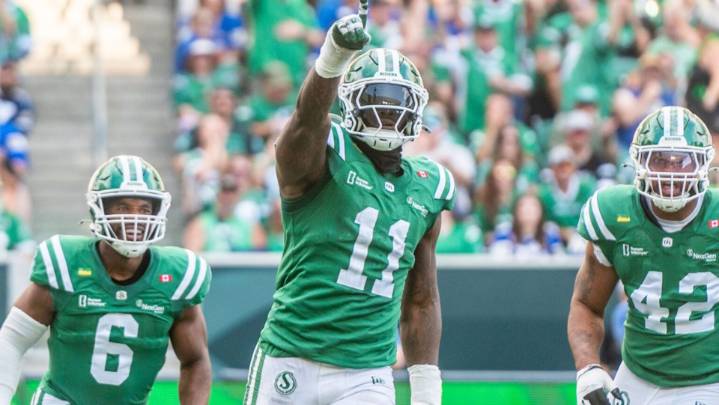 Labour Day Classic once again lives up to name as Riders hang on for narrow CFL win over Blue Bombers