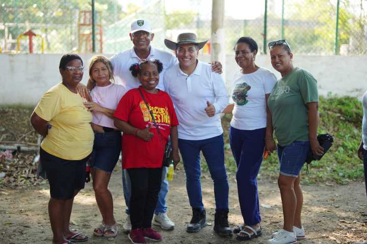 Nuevo puente sobre canal Juan Angola y un pequeño malecón para Santa María y Canapote: Alcalde Dumek