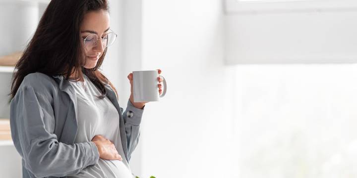 ¿Se puede tomar café durante el embarazo?, qué dicen los expertos