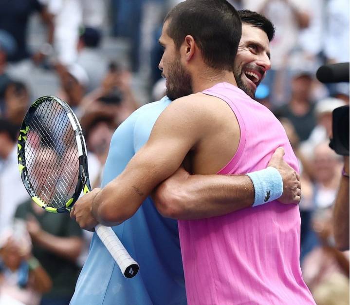 Alcaraz le ganó a Djokovic y se metió en la final en Nueva York