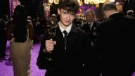 Owen Cooper se convierte en el actor más joven en ganar un Emmy tras su premio por "Adolescence"