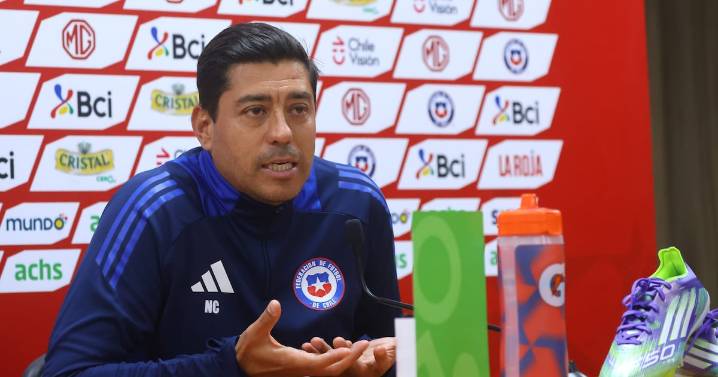 Con un debut: revisa la formación de la Roja de Córdova para recibir al Uruguay de Bielsa en el cierre de las Eliminatorias