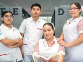 Escuela de enfermería de Cruz Roja cumple 100 años