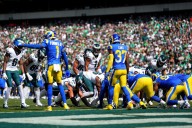 Eagles' opening TD drive vs. Rams features 2 tush pushes, 2 apparent false starts
