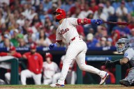 Deadspin | 8-homer explosion buoys Phillies entering finale vs. Marlins