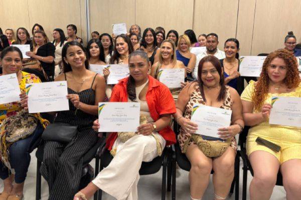 Cámara de Comercio de Santa Marta celebra 34 años de Fundemicromag fortaleciendo microempresas