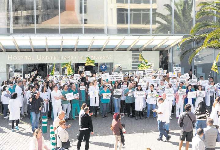 Los médicos amenazan con ir a la huelga la próxima semana si no se retira la OPE de estabilización en Canarias