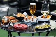 11 sitios para comer de lujo al aire libre y exprimir lo que queda de verano