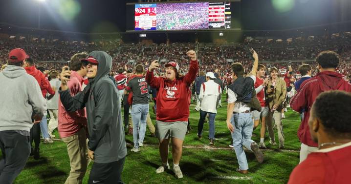 OU selling standing room only tickets for Michigan game; announces field sponsor