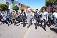 Alfonso Sánchez destaca orgullo patrio de las familias capitalinas a lo largo del desfile del CCXV aniversario de la Independencia