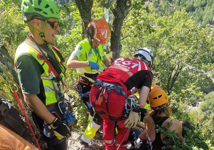 Rescatan en helicóptero a dos octogenarios guipuzcoanos en Huesca