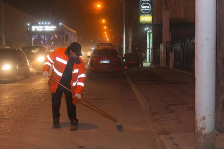 Continúan los trabajos de limpieza en distintos sectores