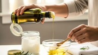 Mezclar aceite de oliva y coco: por qué recomiendan hacerlo y para qué sirve
