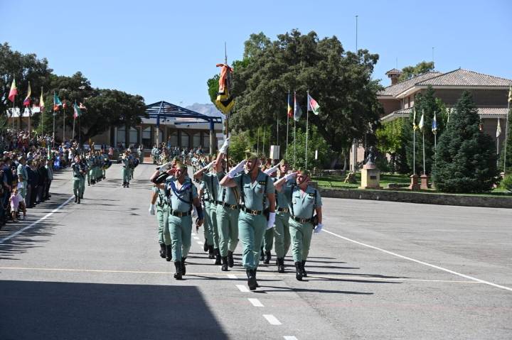 La Legión celebra su CV aniversario fundacional en el Acuartelamiento Montejaque