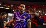 José de Jesús Corona se retira ante Cruz Azul, y así fue el emotivo momento