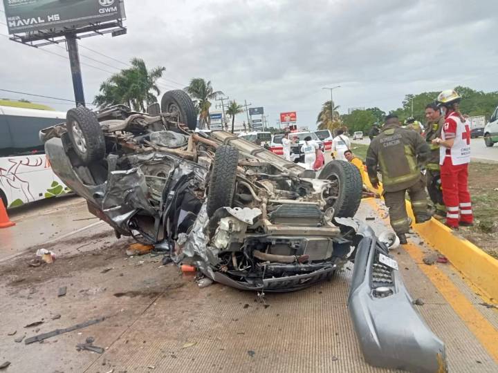 Tragedia en el boulevard Colosio: cinco muertos y cuatro heridos graves en aparatoso accidente