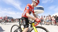 Avilés se vuelca con la salida de la Vuelta: niños, ex ciclistas y un Niemeyer abarrotado
