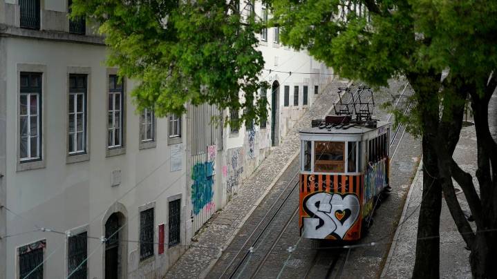 What to know about the streetcar derailment in Lisbon, Portugal, that killed 15 people