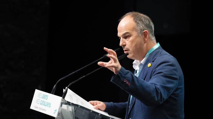 Junts acusa a Podemos de “anticatalanismo” por su rechazo frontal al traspaso de inmigración
