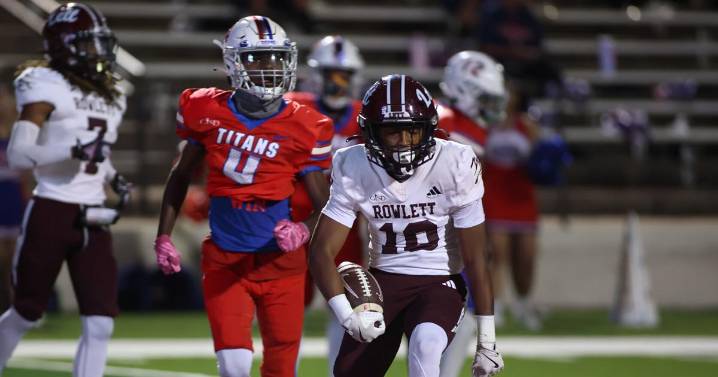 Back on Track: Rowlett takes out frustrations in district-opening win over South Garland