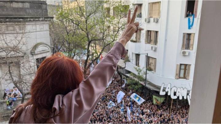 Cristina Kirchner celebró el rechazo a los vetos de Javier Milei: "En San José 1111, el pueblo no cambia de ideas"