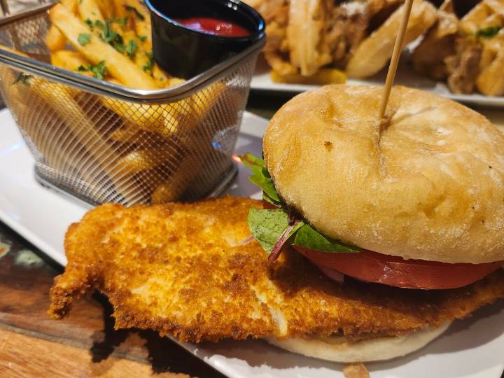 Familiarity find fans old and new at The Imperial on Park