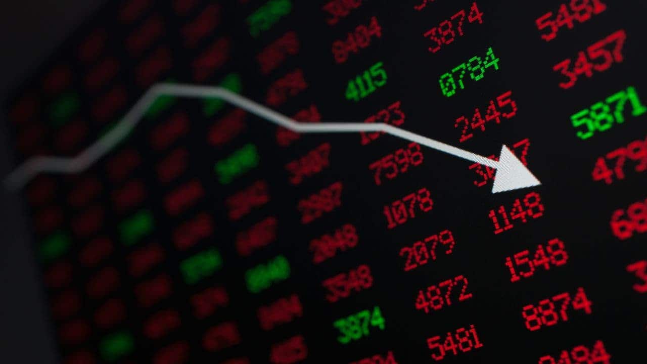 Adani Total Gas shares fall 2.25%, stock among top losers on Nifty Midcap 150