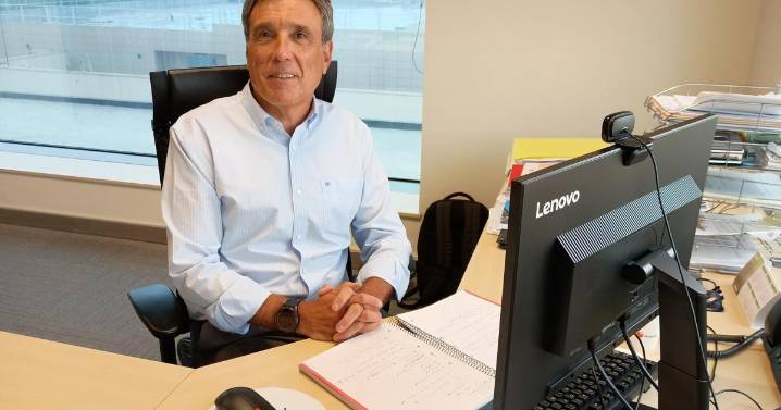 Carlos Ferrer: «La red existente necesita de importantes inversiones para conectar la nueva demanda»