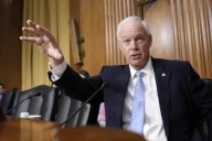 GOP senator tops Trump's Tylenol tirade