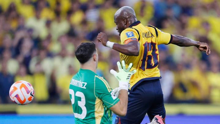 "Para ganarnos nos tienen que ganar así": ‘Dibu’ Martínez apuntó contra árbitro colombiano tras derrota de Argentina ante Ecuador