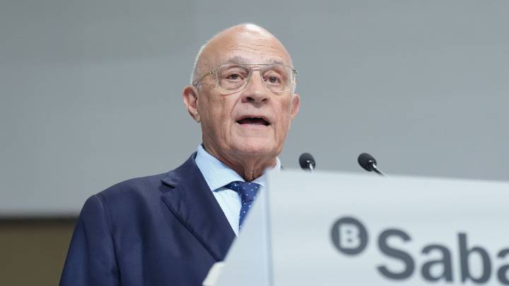 Sabadell anuncia una nueva subida del dividendo y desmonta a BBVA