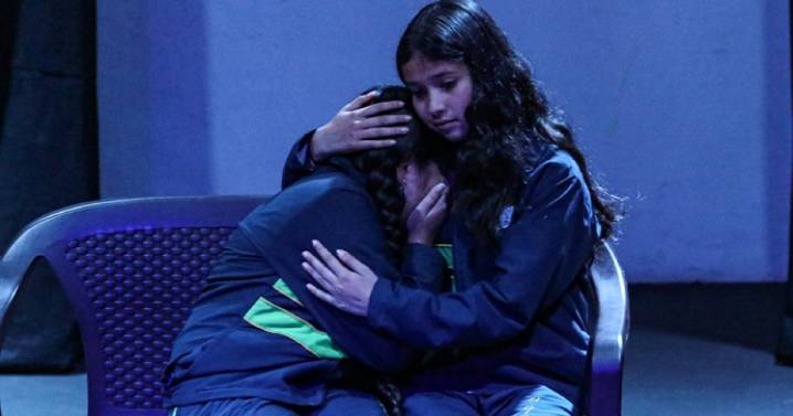 Ecos del Olvido: estudiantes reflejan realidades en escenarios del Festival de Teatro de Manizales