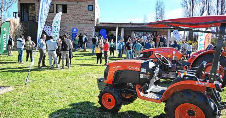 La matriz productiva de Río Negro y Neuquén se diversifica y ya piden tractores de más de 200 hp