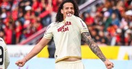 Universitario derrotó 1-2 a FBC Melgar en Arequipa y recuperó la punta del Torneo Clausura.