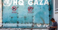Israel derriba un edificio en Gaza y pide a residentes huir hacia el sur