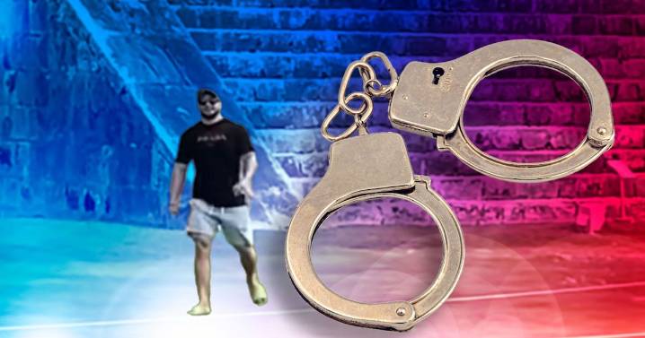 Detienen a turista extranjero por violar restricción y subir a pirámide de Chichén Itzá