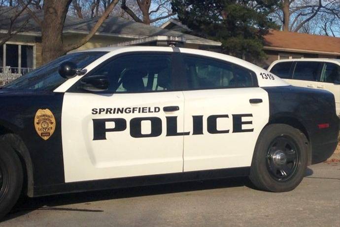 Former Springfield gas station manager charged with felony stealing