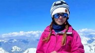 El dramático final de una alpinista que quedó atrapada a 7.200 metros de altura: la declararon muerta